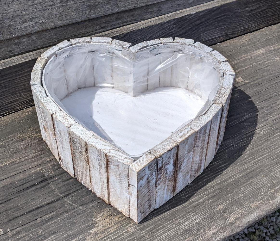 Neu !! Pflanzkorb in Herzform ca. 26 cm breit aus Holz - Naturprodukt Beerdigung Trauer Tischdeko Hochzeit Liebe Grab Deko