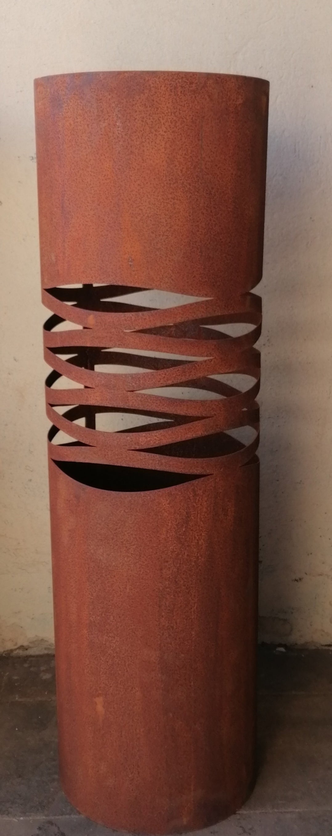 NEU !! Runde Säule / Schalenständer mit Motiv ca. 100 hoch aus Metall in Edelrost