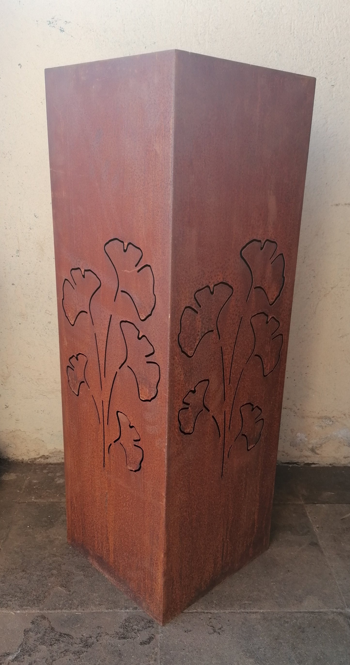 Neu !! Säule / Schalenständer 80 cm hoch mit Ginkoblätter aus Metall in Edelrost