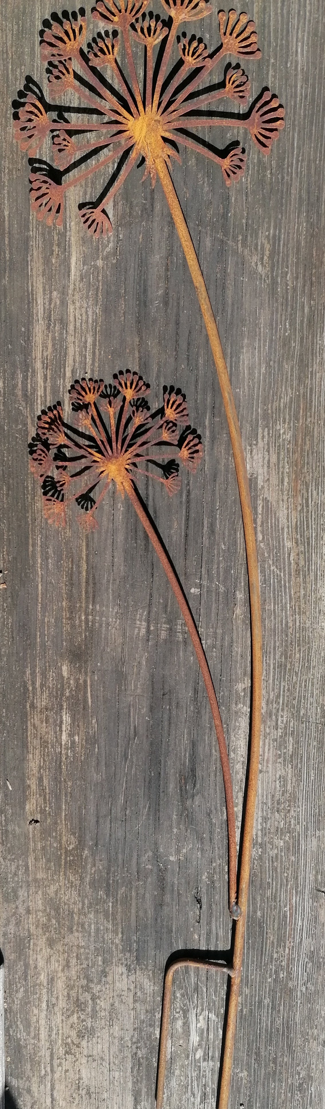 NEU !! Gartenstecker Pusteblume / Löwenzahn mit 2 Blüten ca. 97 cm lang aus Metall in Edelrost Deko Rankhilfe