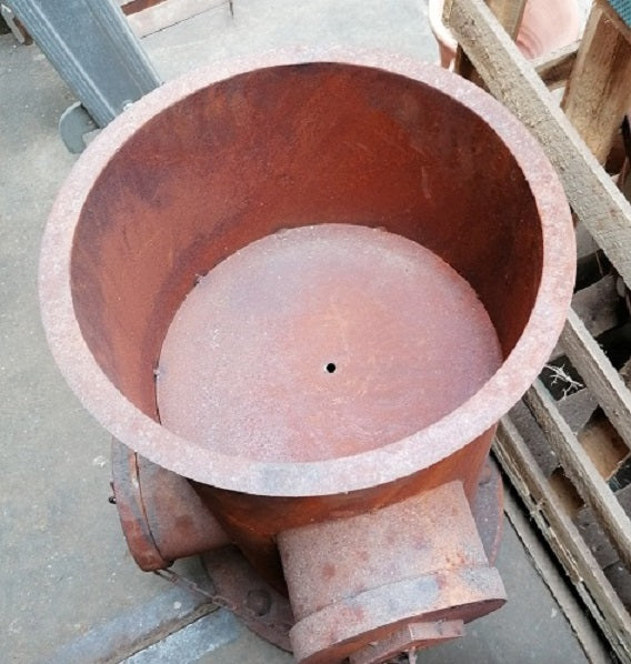 Neu !! Detailgetreuer Deko-Hydrant 65 cm hoch aus Metall in Edelrost , Bepflanzbar Blumenkübel Pflanzsäule Vorgarten