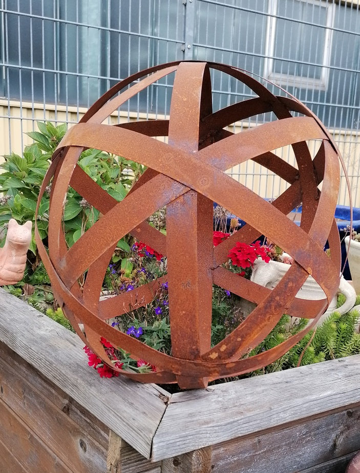 3er Set Säule mit Schale und Kugel , Gesamthöhe ca. 1,33 m sehr robust aus Metall in Edelrost