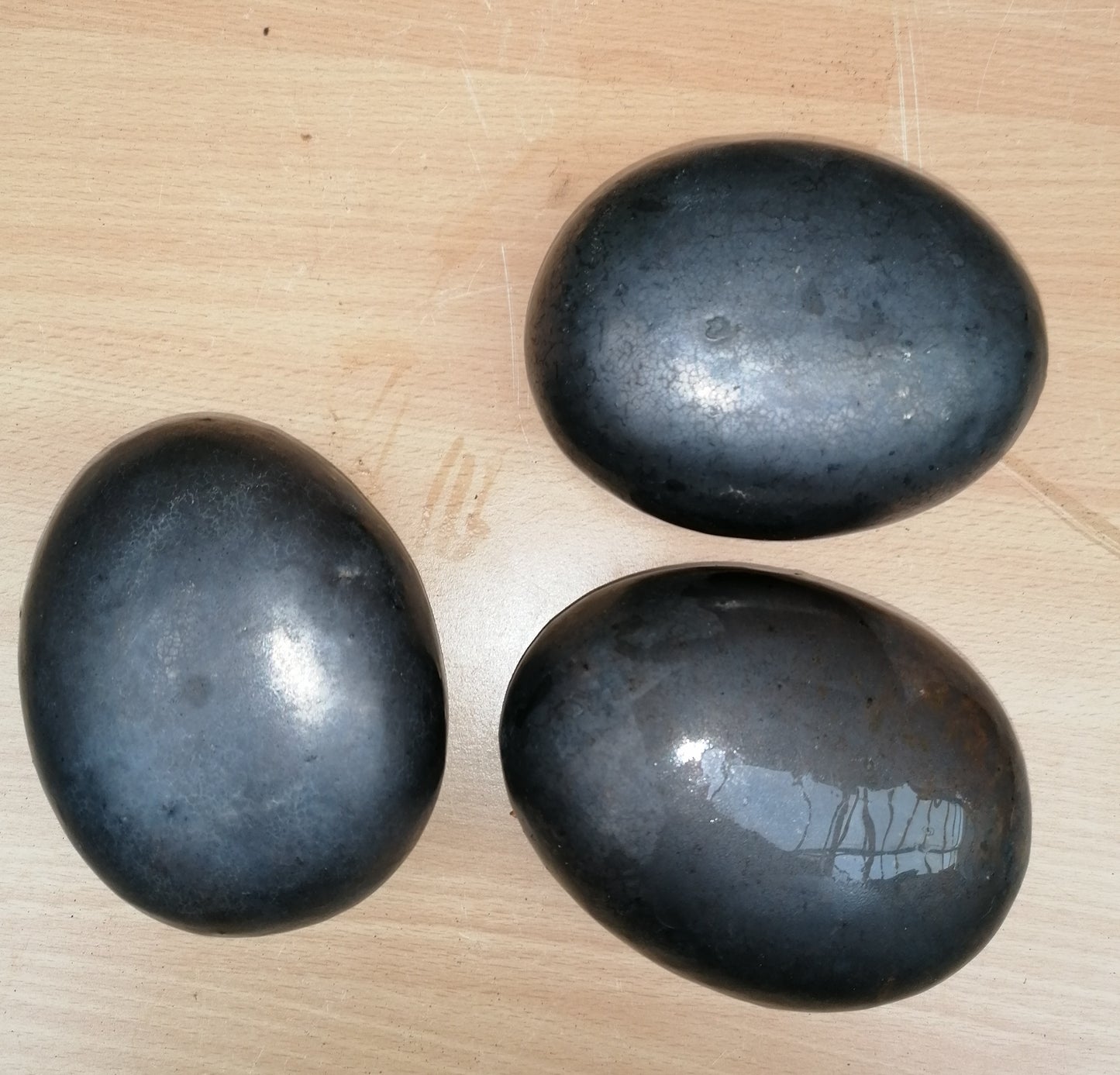 NEU !! 3er Set kleine ovale Eier - Steine aus frostfesten doppeltglasierten grauen/ anthrazitfarbenen Steinzeug Dekoration