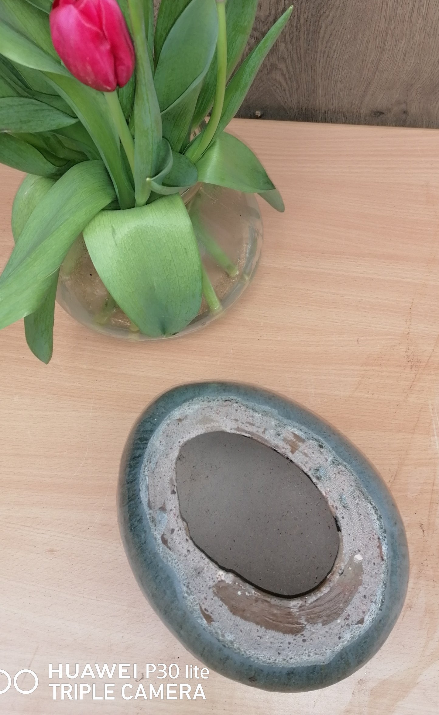 NEU !! Stein Ei Kugel oval aus frostfesten doppelt glasierten Steinzeug grüngrau ca. 20 cm lang Dekoration