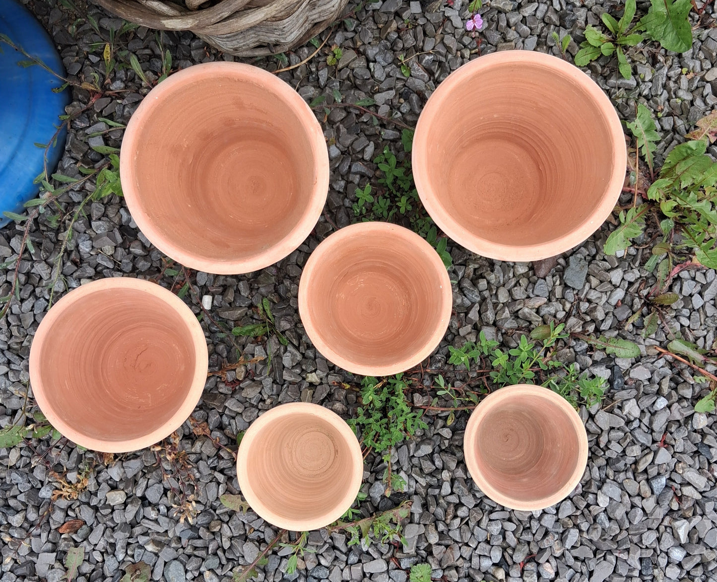 6 kleine Blumentöpfe aus rötlichen Terracotta, Kräutertopf Adventsgesteck Tischofen