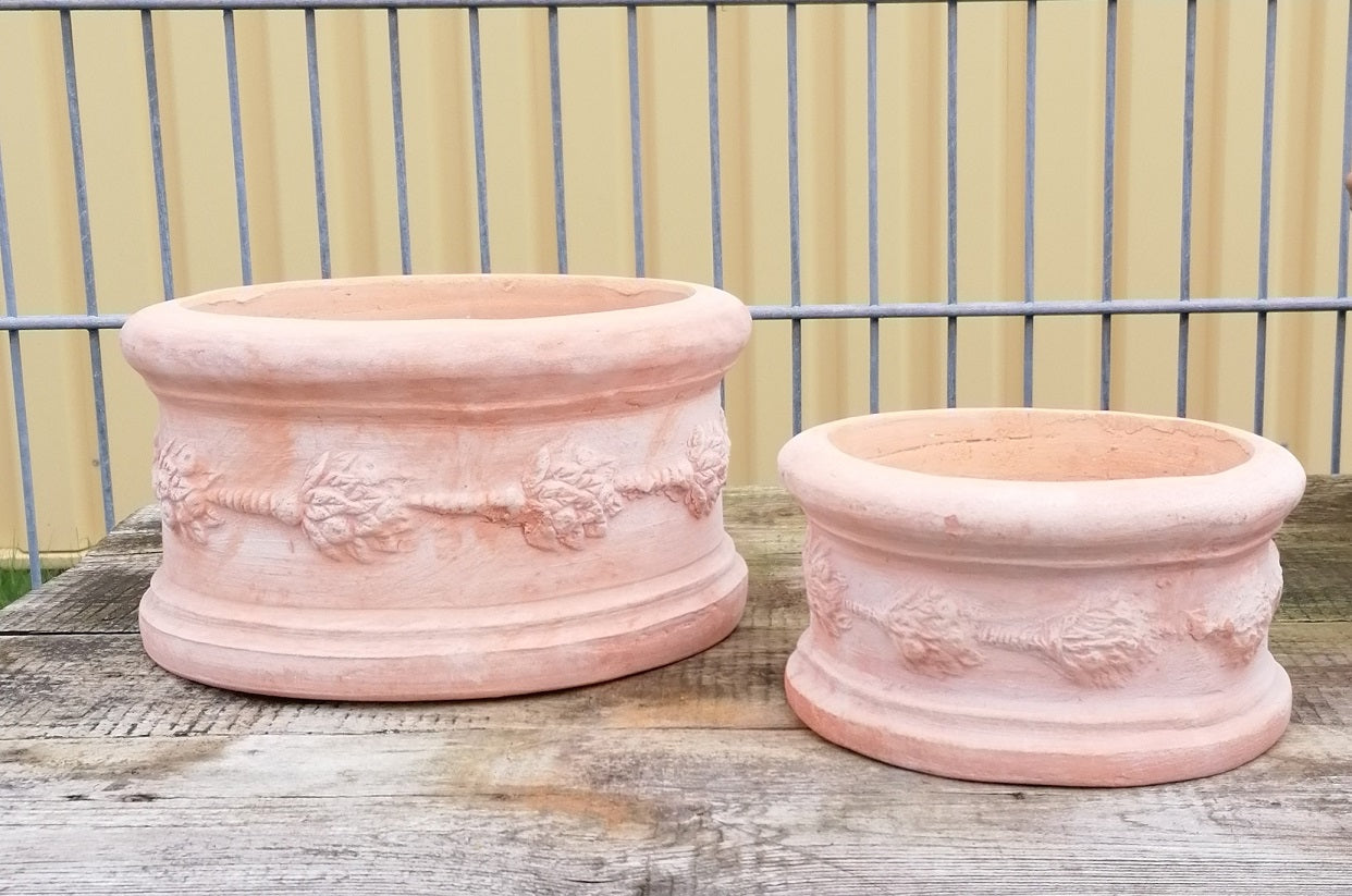 NEU !! 2 er Set Pflanzschalen ø 28 cm + ø 20 cm aus Terracotta mit schöner Ranke , Pflanztopf Blumenkübel Blumentopf