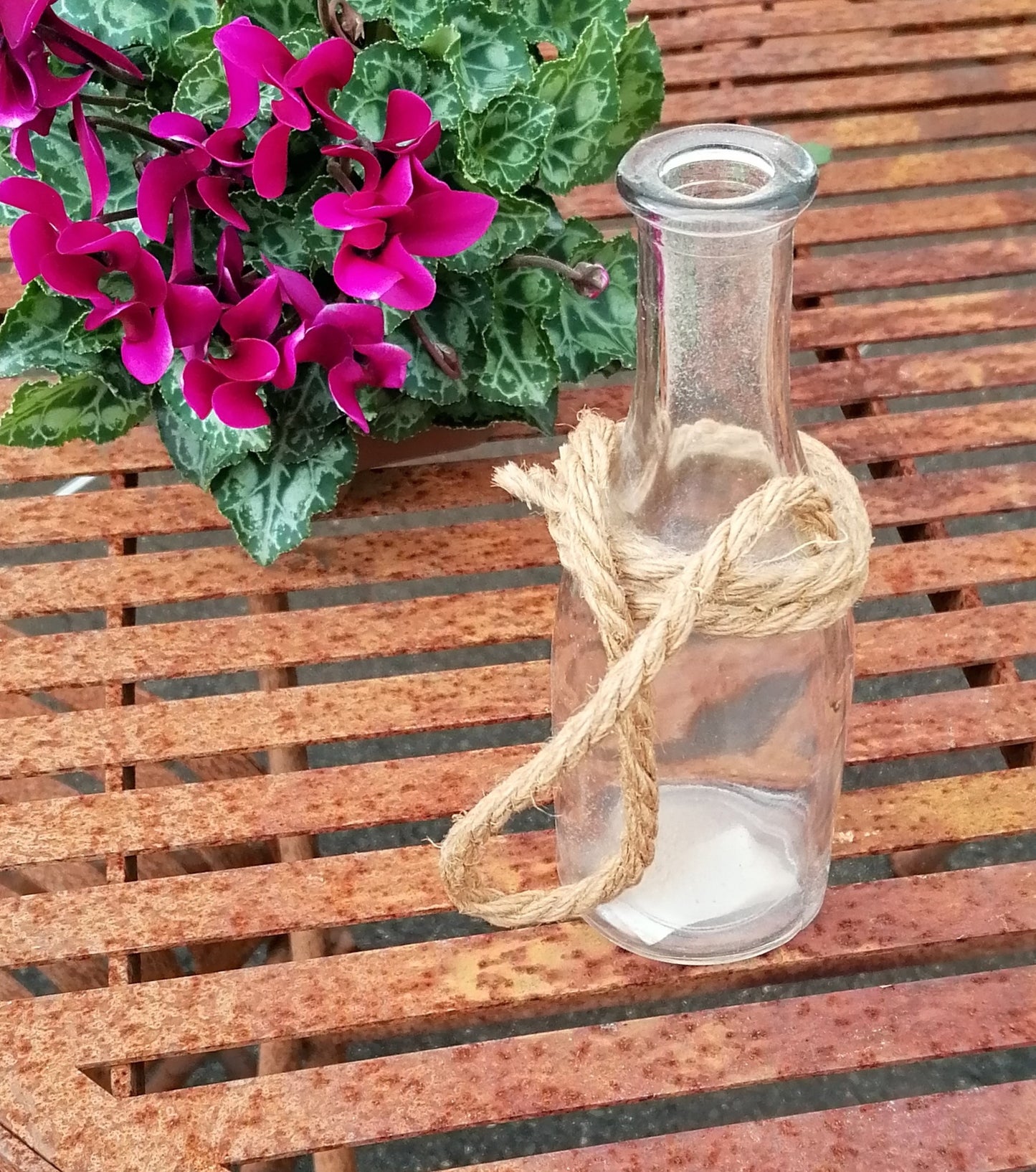 Dekoglas Glasvase ca. 18 cm hoch mit Juteband