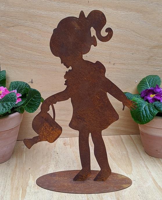 Mädchen mit Gießkanne ca. 35 cm hoch aus Metall in Edelrost