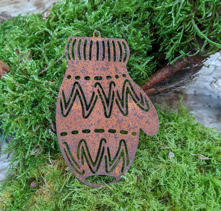 Handschuh 10 cm hoch aus Metall in Edelrost, Weihnachtsbaumschmuck Winter Advent Anhänger
