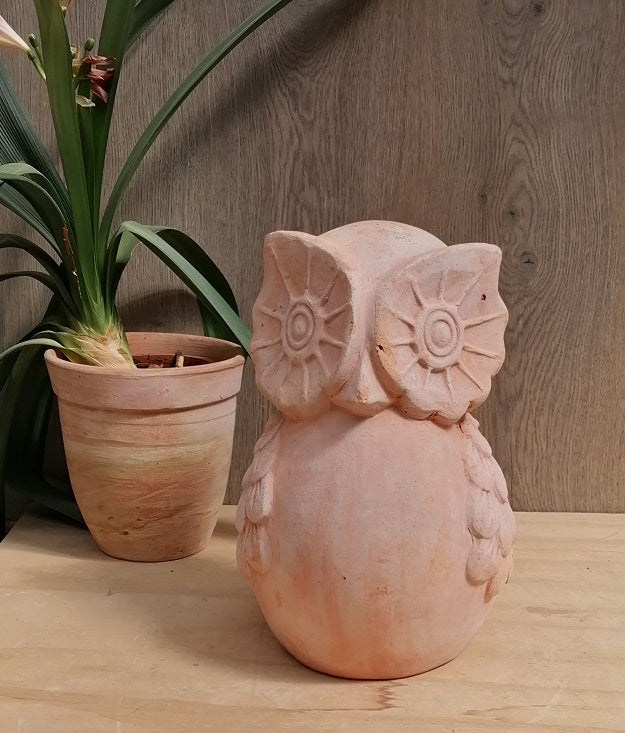 Eule 26 cm hoch aus Terracotta