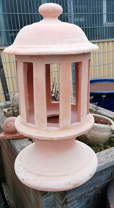 Nur noch im Lagerverkauf mit kleinen Defekten !!! Große Laterne / Windlicht ca. 67 cm hoch aus Terracotta, Deko, Garten , Pagode