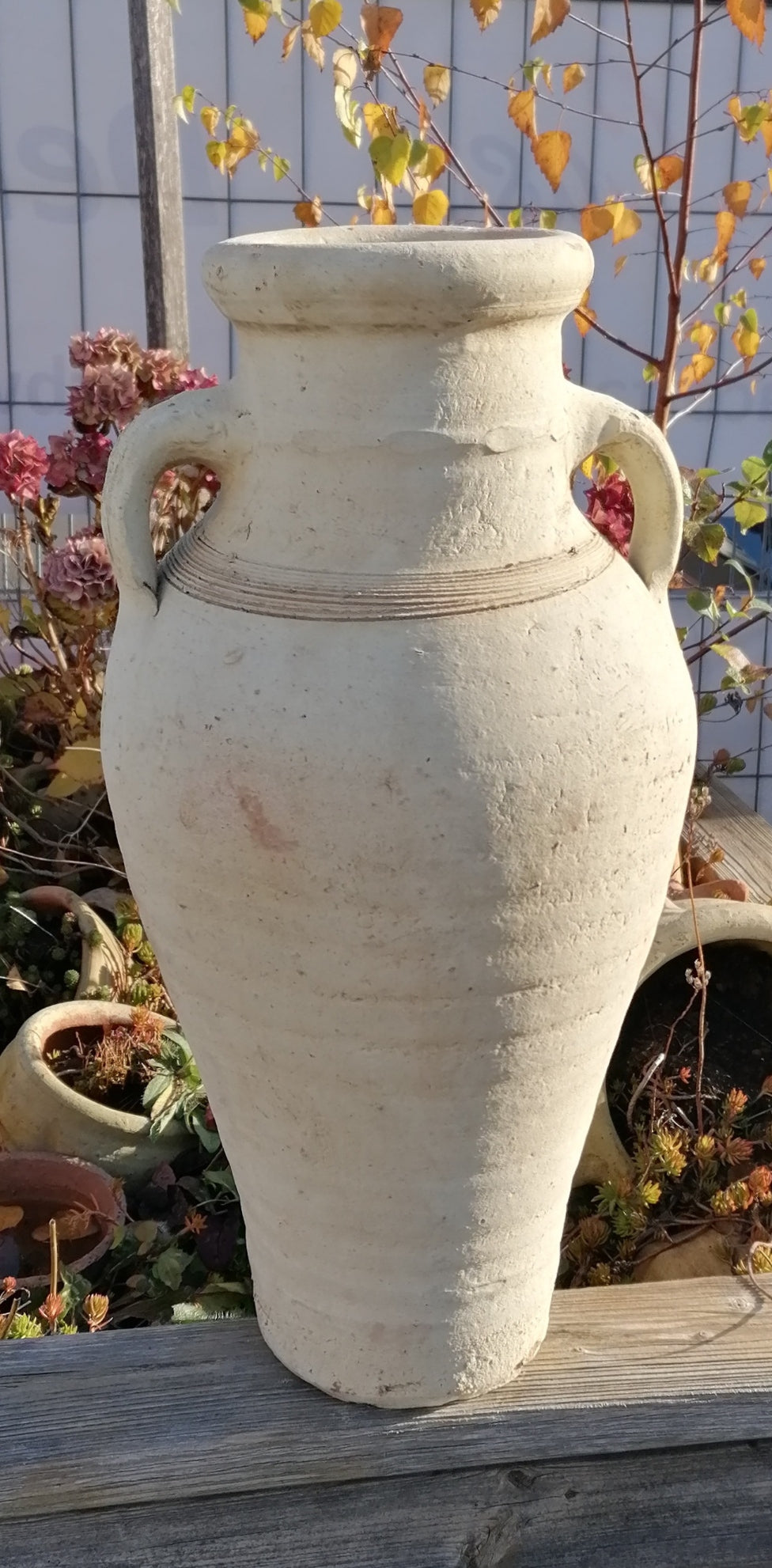 2. Wahl Aktion ! schöne große Amphore mit 2 Henkeln ca. 50 cm hoch aus weißgrauen Terracotta Krug Vase Wasserlauf