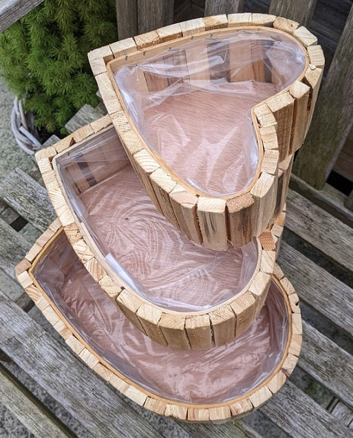 Neu !! 3er Set Pflanzkörbe in Herzform 20cm, 26cm, und 32 cm  aus unbehandelten Holz Naturprodukt