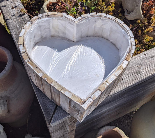 Neu !! Pflanzkorb in Herzform ca. 32 cm breit aus Holz - Naturprodukt Beerdigung Trauer Grab Hochzeit Deko Tischdeko