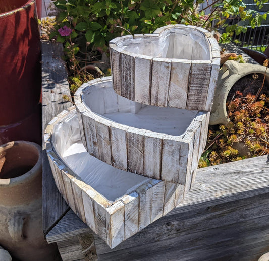 Neu !! 3er Set Pflanzkörbe in Herzform 20cm, 26cm, und 32 cm  aus Holz Naturprodukt Beerdigung Trauer Tischdeko Deko Hochzeit Liebe