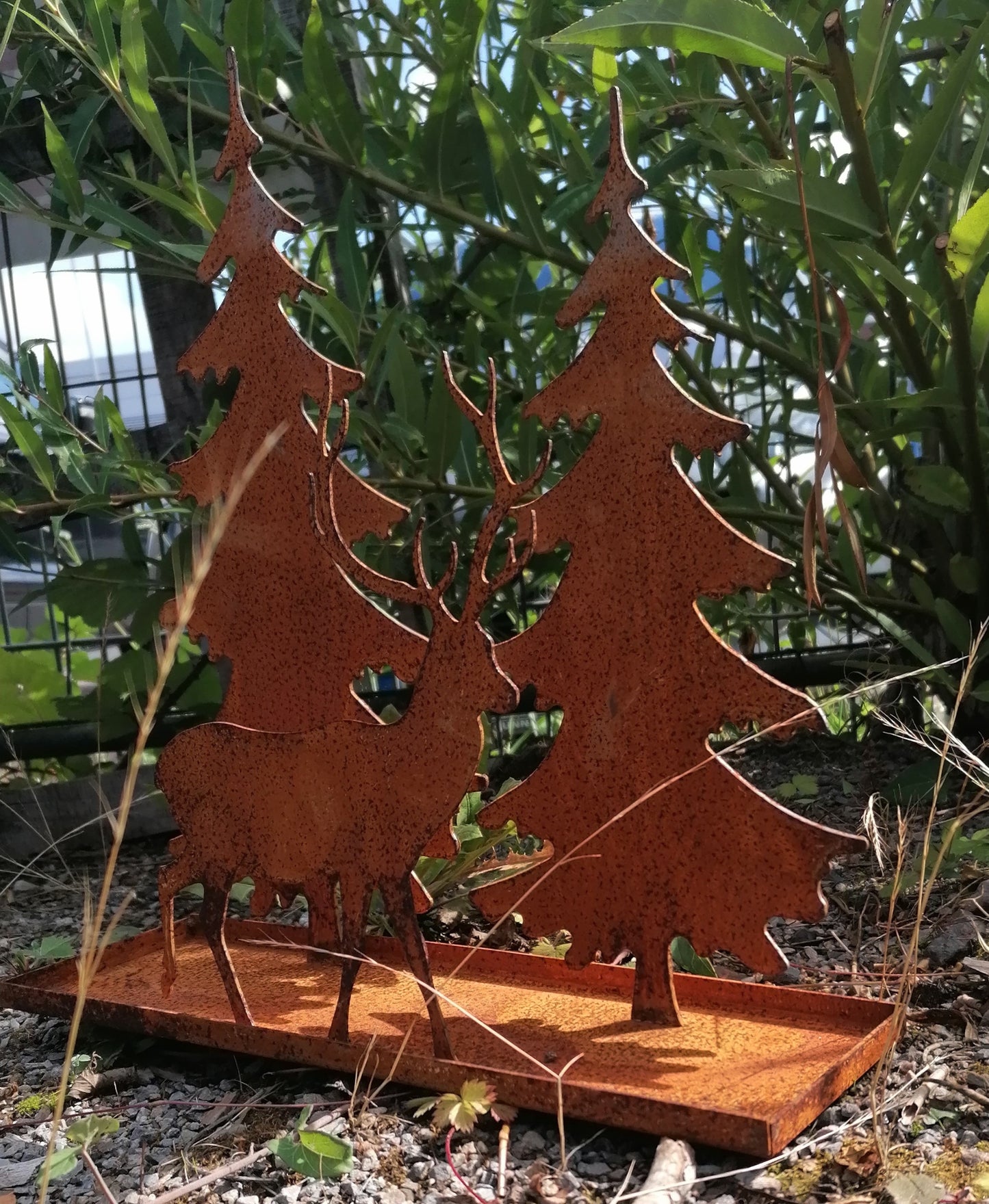 NEU !! Hirsch im Wald ca. 33 cm breit aus Metall in Edelrost in 3D-Optik Weihnachten Deko Tannenbaum Weihnachtsbaum Teelichthalter Kerzenständer Wald Jagd