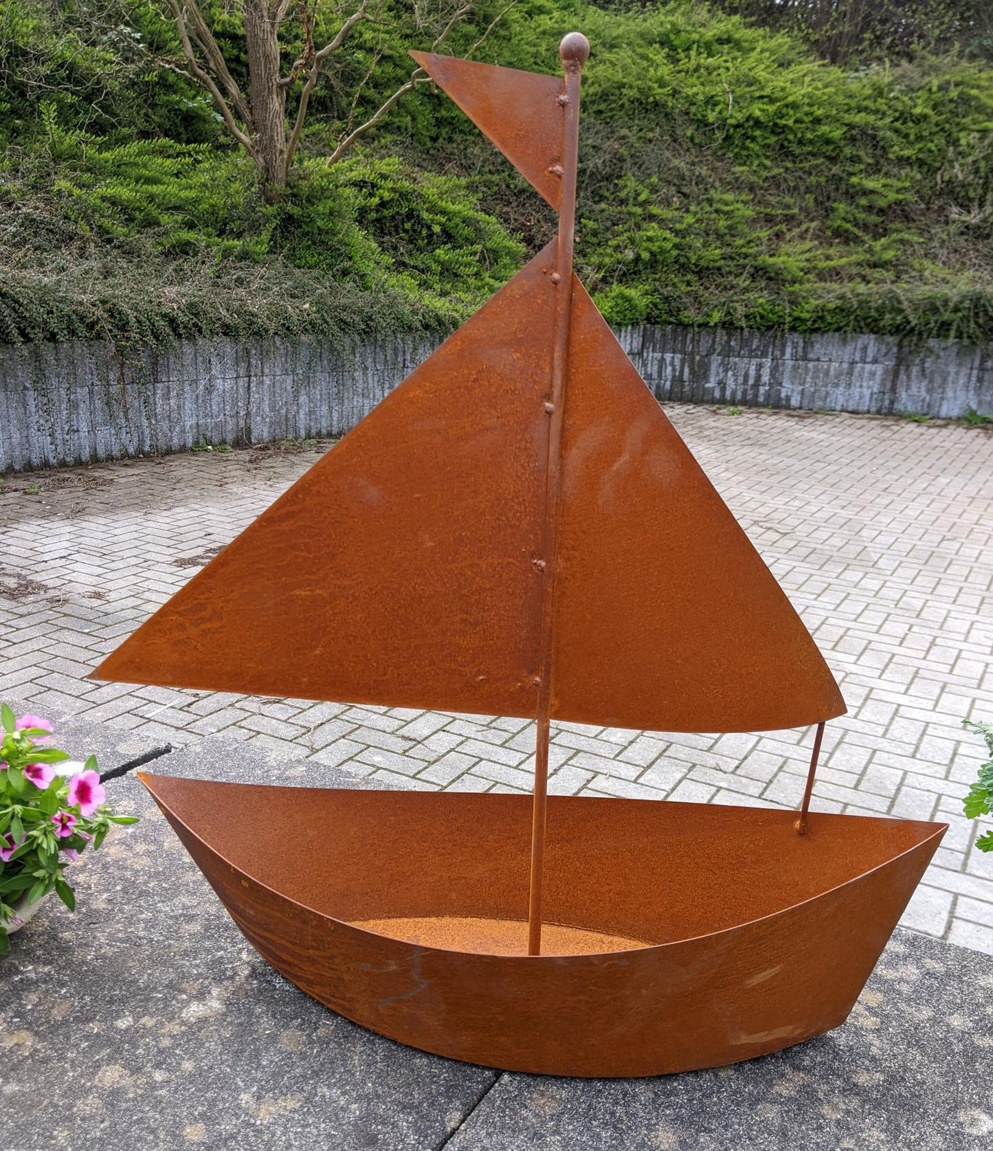 NEU !! Segelboot - Schiff bepflanzbar ca. 51 cm breit aus Metall in Edelrost Pflanzgefäß Blumentopf Wasser Teich Maritim
