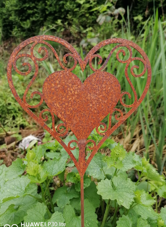 NEU !!  Gartenstecker Herz 75 cm lang aus Metall in Edelrost Rankhilfe Deko Liebe Hochzeit Muttertag Valentinstag