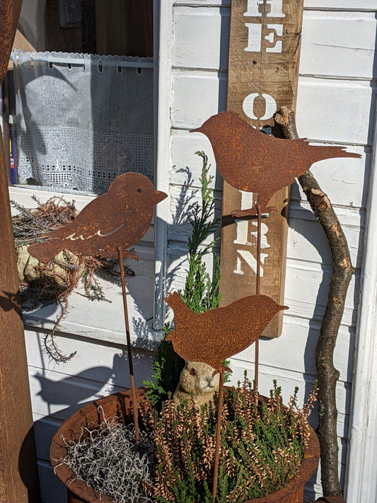 NEU !! 3er Set Gartenstecker - Rankhilfe Vögel aus Metall in Edelrost Deko Figur Garten Blumenstecker Spatz Amsel