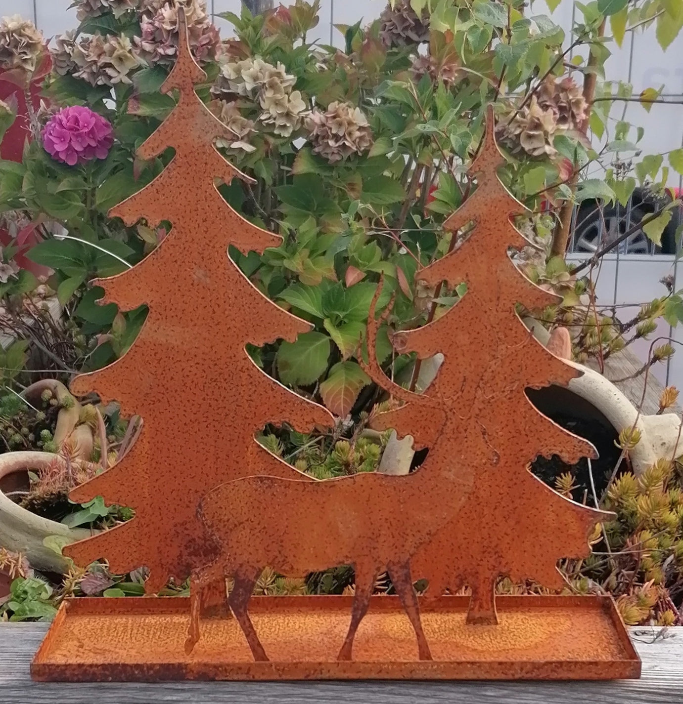 NEU !! Hirsch im Wald ca. 33 cm breit aus Metall in Edelrost in 3D-Optik Weihnachten Deko Tannenbaum Weihnachtsbaum Teelichthalter Kerzenständer Wald Jagd