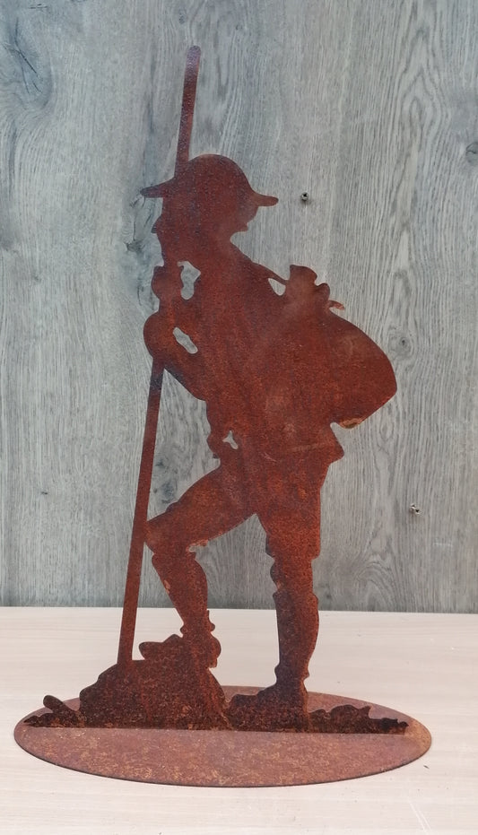 NEU !! Wanderer ca. 50 cm hoch aus Metall in Edelrost Dekoration Figur Skulptur Bergsteiger