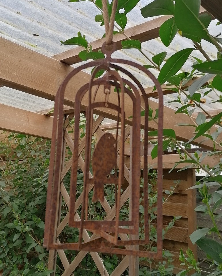 Neu !! Windspiel Vogel  22 cm hoch aus Metall in Edelrost Gartendeko Balkon Fensterschmuck