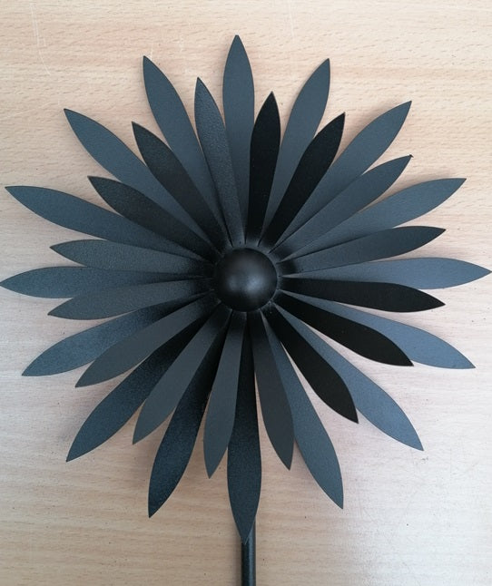 NEU !! Gartenstecker Blume Blüte in 3D ca. 110 cm lang aus Metall in einer schwarzen hochwertigen Pulverbeschichtung Rankhilfe