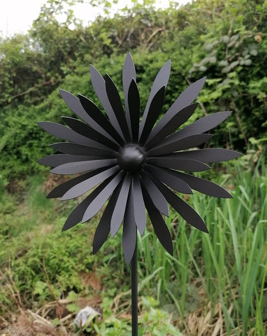 NEU !! Gartenstecker Blume Blüte in 3D ca. 110 cm lang aus Metall in einer schwarzen hochwertigen Pulverbeschichtung Rankhilfe