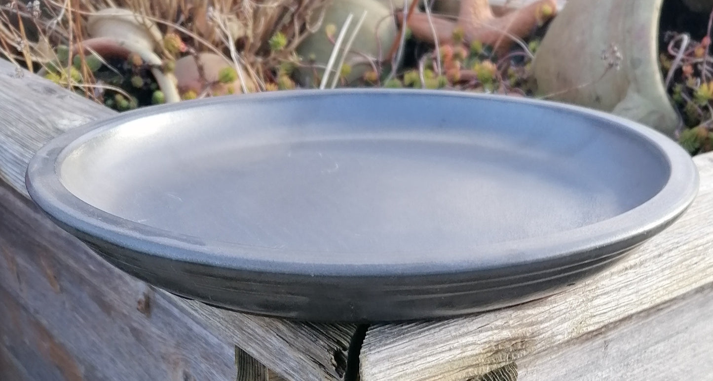 NEU !! Großer winterfester Untersetzer Teller Vogeltränke ø ca. 35 cm aus Keramik grau / anthrazit matt glasiert Insektentränke Vogelbad Garten Blumentopf