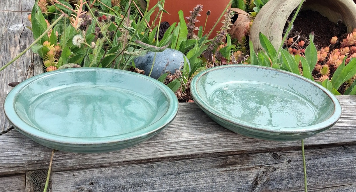 2er Set winterfeste Untersetzer Teller Vogeltränke ø ca. 20 cm aus Keramik grün glänzend glasiert Insektentränke Vogelbad Garten Blumentopf