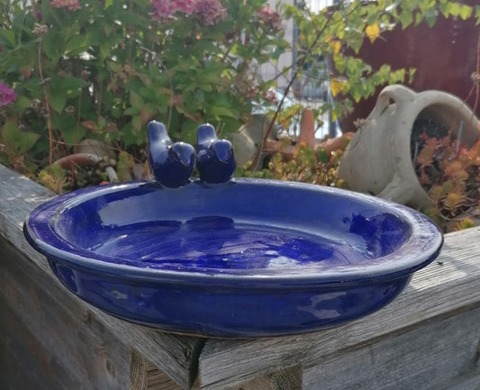 NEU !! Sehr robuste Vogeltränke ø ca. 30 cm mit 2 süßen Vögelchen aus Keramik blau glänzend glasiert Insektentränke Vogelbad Garten