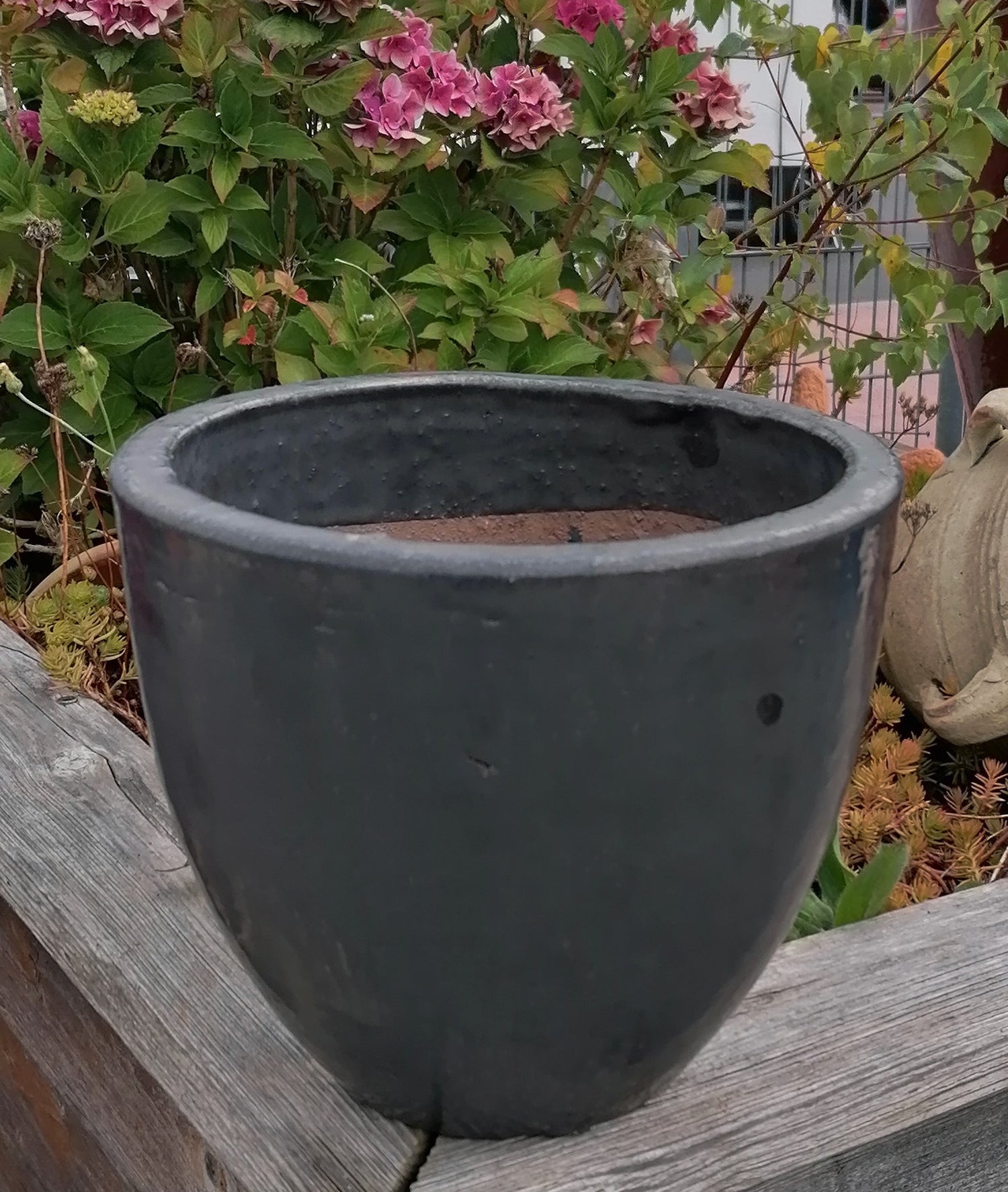 B-WARE ! Blumentopf grau matt glasiert ø ca. 22 cm aus winterfesten St – La Casa