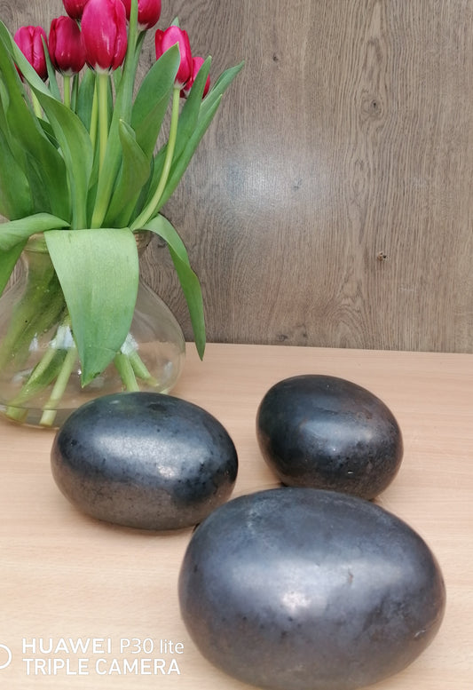 NEU !! 3er Set kleine ovale Eier - Steine aus frostfesten doppeltglasierten grauen/ anthrazitfarbenen Steinzeug Dekoration