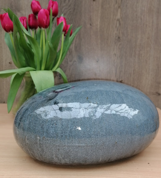 NEU !! Stein Ei Kugel oval aus frostfesten Steinzeug graublau - anthrazit glänzend ca. 32 x 24 cm  Dekoration