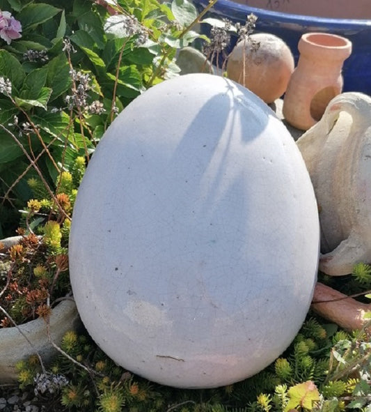 NEU !! Stein Ei Kugel oval aus frostfesten Steinzeug weiß ca. 32 x 24 cm  Dekoration