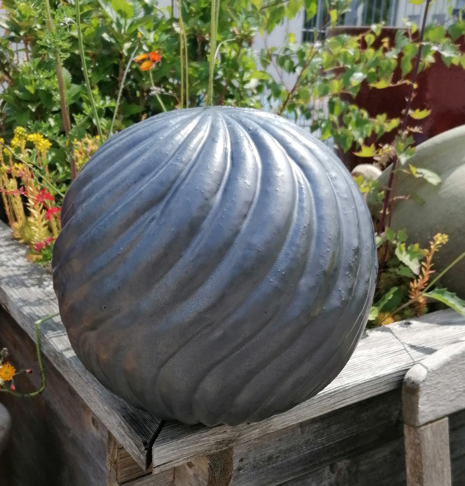 2. Wahl !! Kugel ø ca. 30 cm aus Steinzeug grau / anthrazit matt glasi – La Casa
