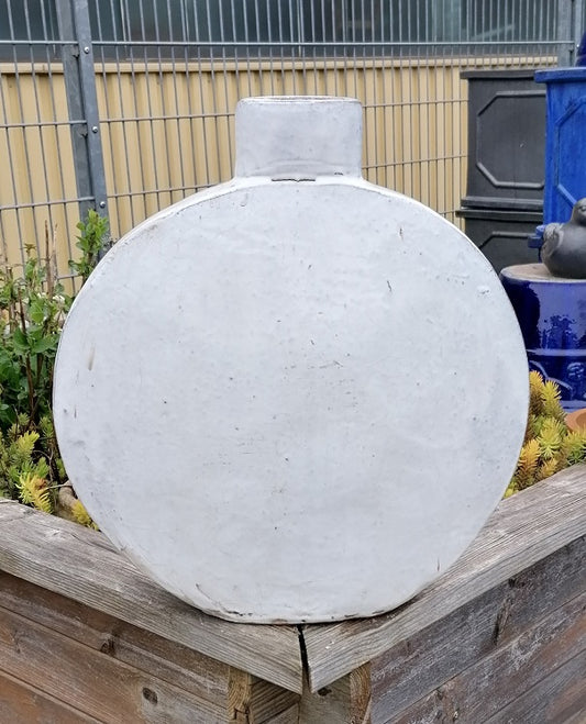 2.WAHL !! Außergewöhnliche wunderschöne weiße Vase ca. 42 cm hoch aus frostfesten Steinzeug mit kleinen Schönheitsfehlern in der Glasur , Dekoration , Garten , Haus