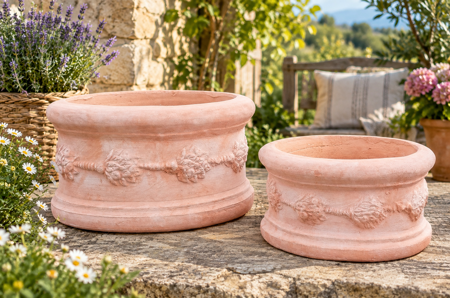 NEU !! 2 er Set Pflanzschalen ø 28 cm + ø 20 cm aus Terracotta mit schöner Ranke , Pflanztopf Blumenkübel Blumentopf