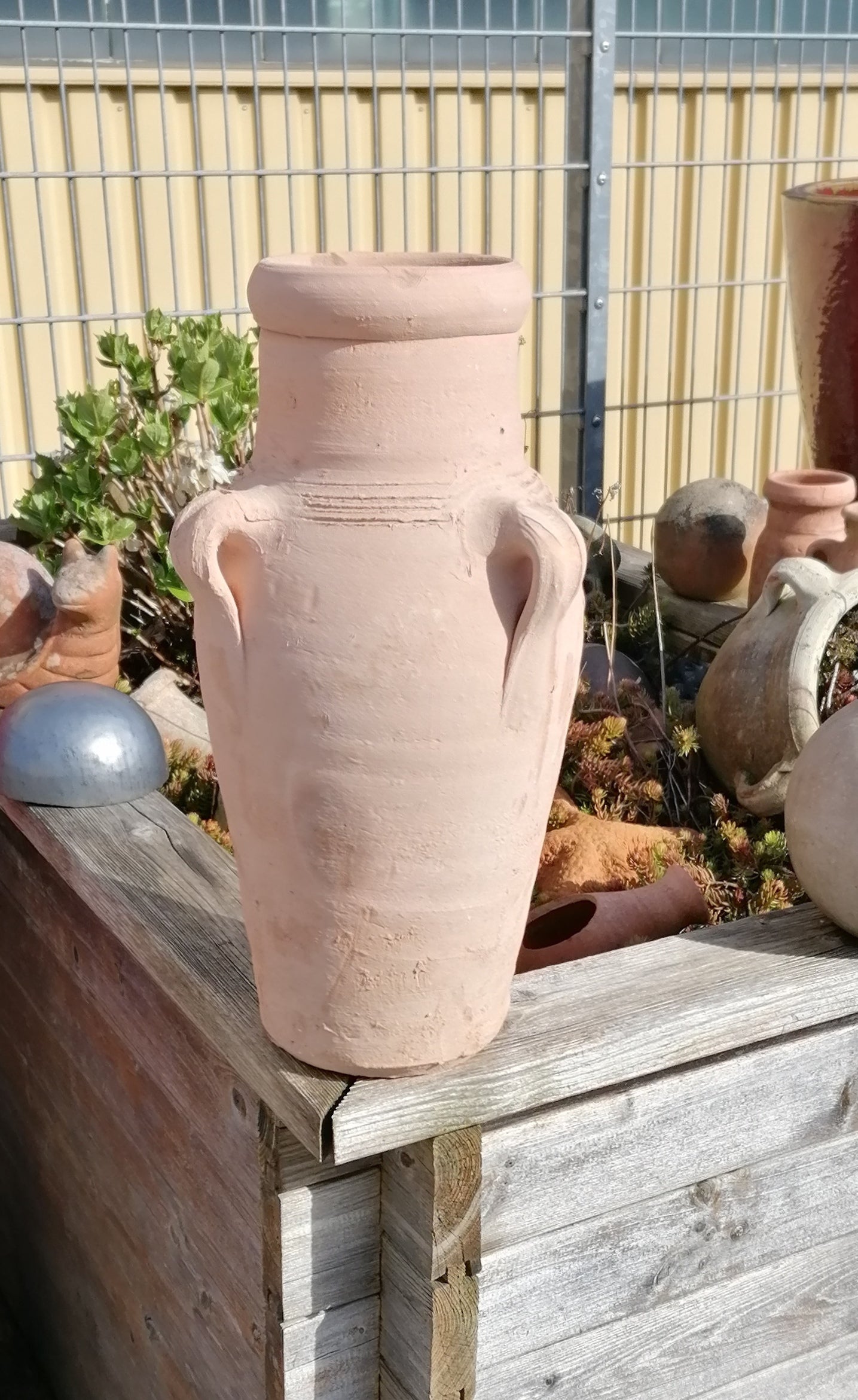 2. Wahl Aktion !  Amphore mit 4 Henkeln ca. 40 cm hoch aus rötlichen Terracotta Krug Vase Wasserlauf