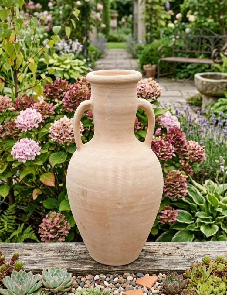 Rustikal handgefertigte Amphore 50 cm hoch mit 2 Henkel aus leicht rötlichen Terracotta / Terrakotta Krug Vase