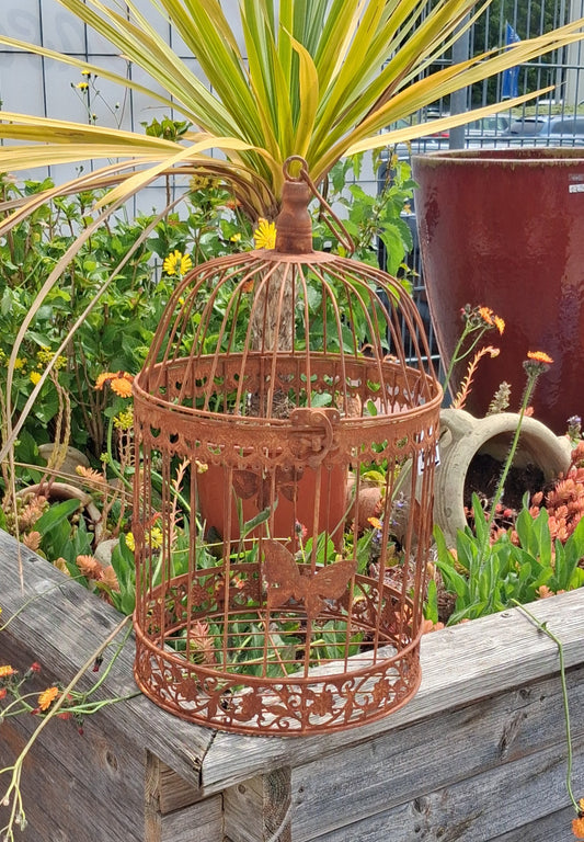 NEU !! Vogelkäfig ca. 47 cm hoch mit Schmetterlingen aus Metall in Rostoptik , Voliere , Käfig