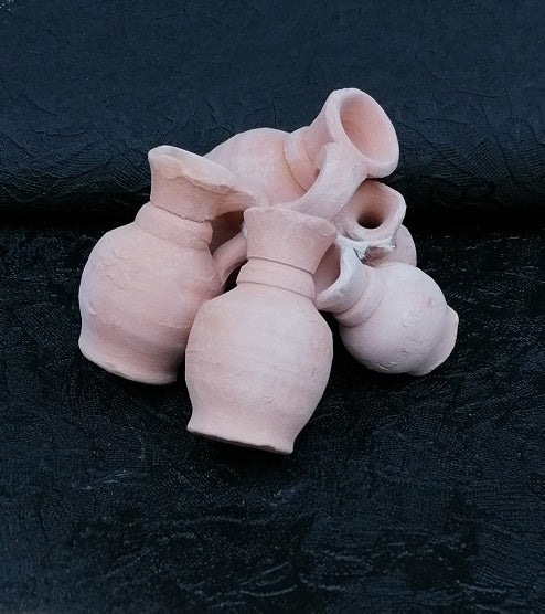 5 Mini-Amphoren, 5 - 8 cm lang, sortiert aus Terracotta Krüge Vasen