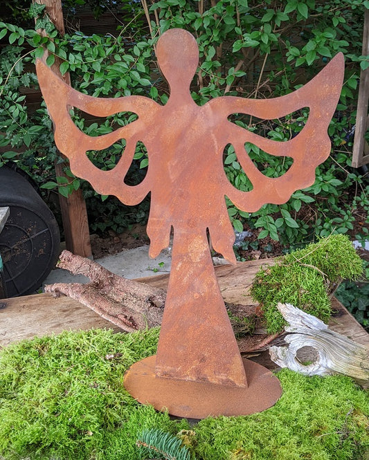 Engel ca. 50 cm hoch aus Metall in Edelrost, Weihnachtsdeko Advent Trauer