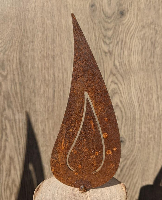 Flamme 16 cm hoch aus Metall in Edelrost, Kerze