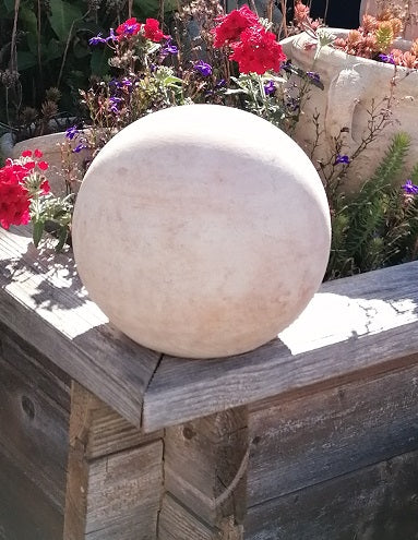 Kugel ø ca. 12 cm aus Terracotta, Deko, Garten